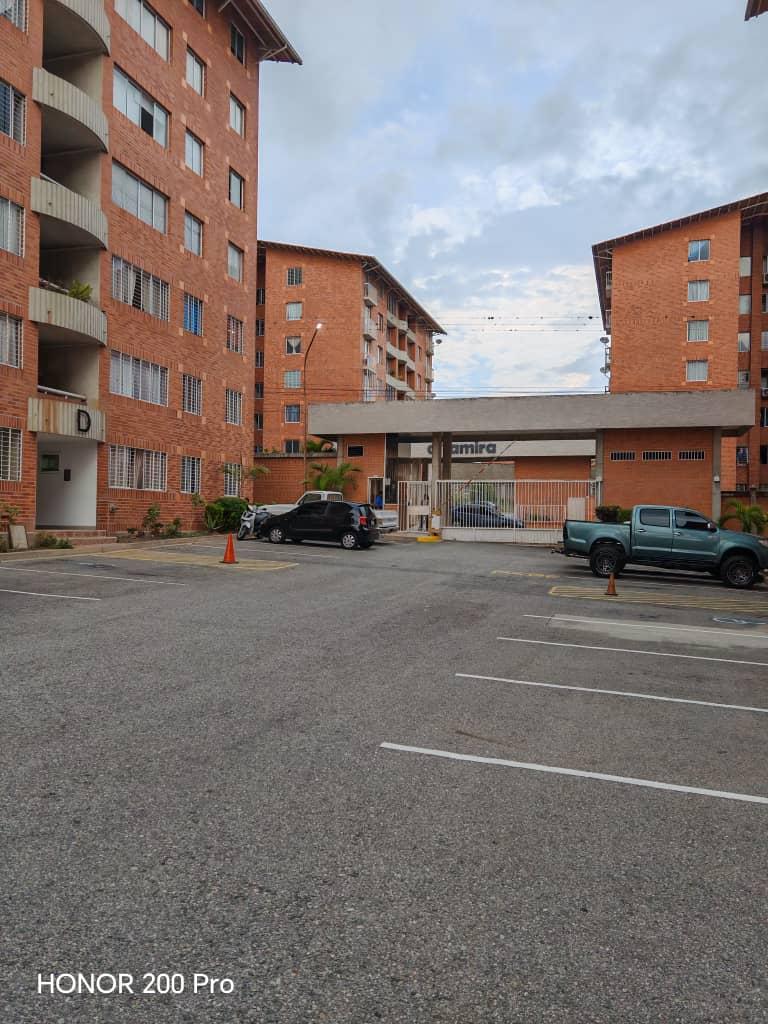 Apartamento en Venta - Res. La Pradera - Ejido - Estado Mérida
